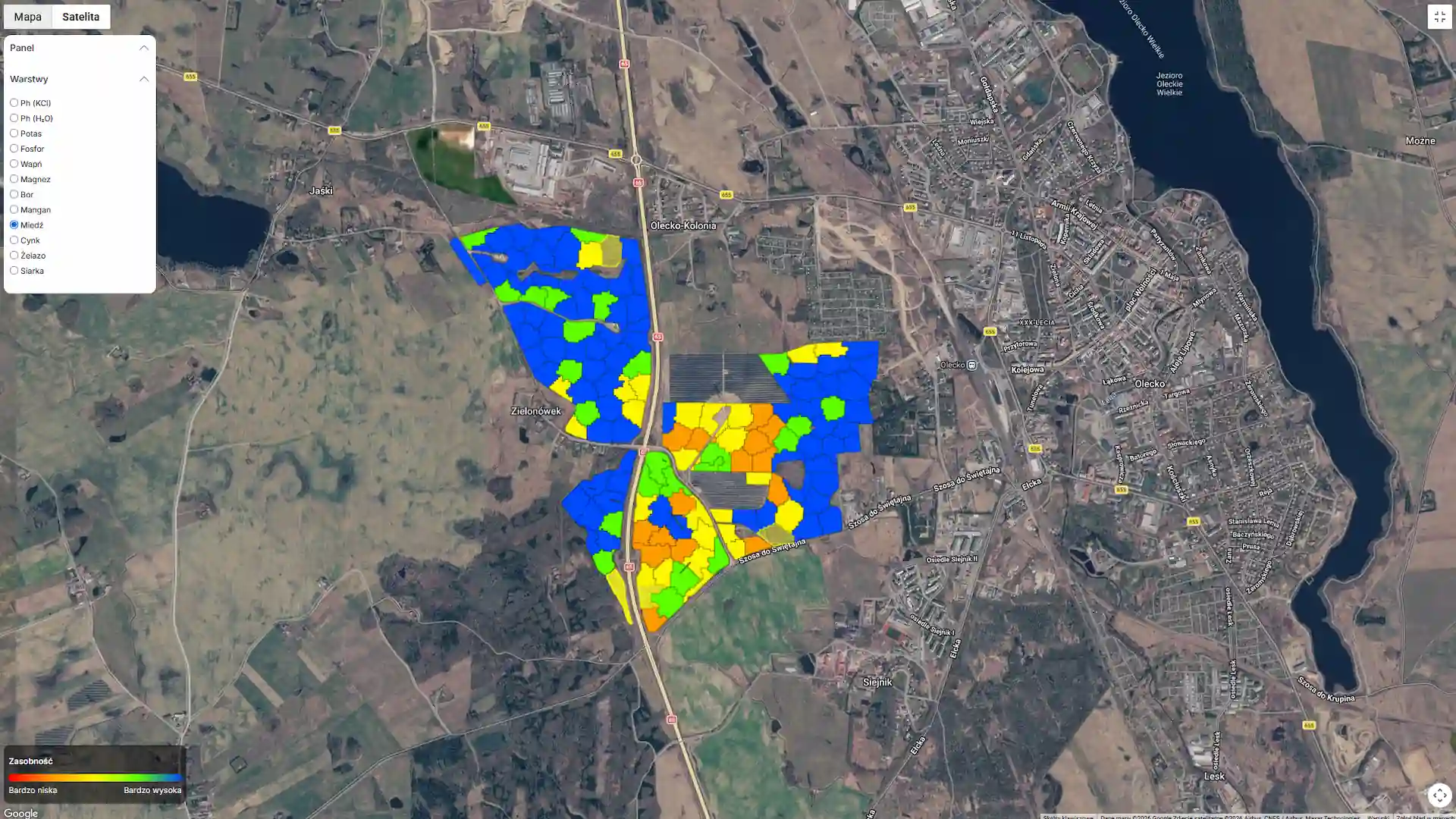 FarmPortal: badania gleby PDF, hodowla i nawigacja do pól